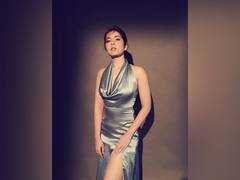 
      
       Raashii Khanna on fulfilling her dream of working on Dharma film
      
      