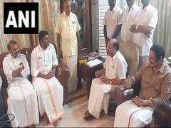 
      
      BJP & PMK's Anbumani Ramadoss sign seat sharing agreement
      
      