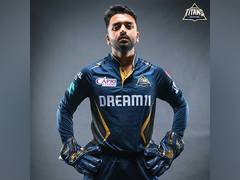 
      
      IPL 2024: BR Sharath replaces Robin Minz in Gujarat Titans' squad
      
      