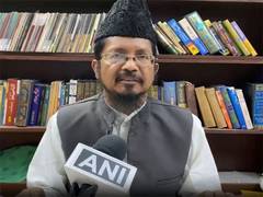 
      
      SP needs to be blamed, not BJP: All India Muslim Jamaat chief
      
      