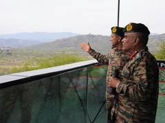 
      
      COAS General Manoj Pande visits Akhnoor
      
      