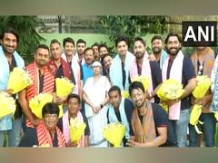 
      
      Jisshu Sengupta meets CM Mamata Banerjee days after winning CCL
      
      