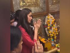 
      
      Mrunal offers prayers at Sri Yellamma Pochamma Temple
      
      