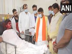 
      
      CM Mohan Yadav meets injured in fire incident at Mahakal temple
      
      