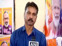 
      
      Kerala: Decesed vet student's father meets Rajeev Chandrasekhar
      
      