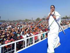 
      
      Mamata Banerjee, Yusuf Pathan among TMC's 40 star campaigners
      
      