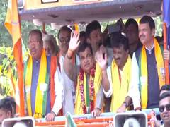 
      
      Nitin Gadkari holds roadshow before filing his nomination
      
      