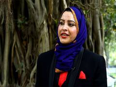 
      
      Kashmiri activist shows mirror to Pakistan
      
      