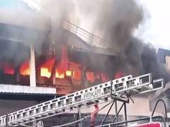 
      
      Telangana: Fire breaks out at Ravi Foods in Katedan ar
      
      