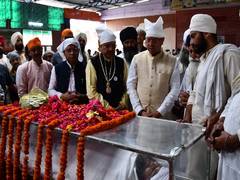 
      
      Pushkar Singh Dhami visits Nanakmatta Gurdwara
      
      