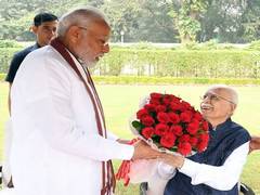 
      
      President Murmu to confer Bharat Ratna on LK Advani on Sunday
      
      