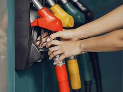 
      
      Pakistan: Petrol price likely to rise by PKR 10 per litre
      
      