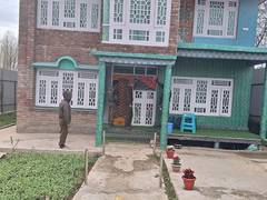 
      
      J-K: Police attach illegal property worth lakhs of drug peddler i
      
      