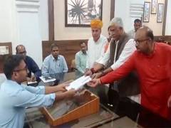 
      
      LS polls: Gajendra Singh Shekhawat files nomination from Jodhpur
      
      