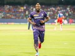 
      
      KKR all-rounder Andre Russell sings Shah Rukh Khan's famous song 
      
      