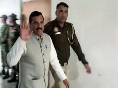 
      
      Supreme Court grants bail to AAP leader Sanjay Singh
      
      