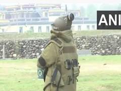 
      
      West Bengal: Police diffuses 3 crude bombs in Siliguri
      
      