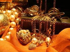 
      
      India's gems-jewellery sector sparkles
      
      