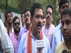 
      
      Chhattisgarh Dy CM hold protest against Charan Das Mahant
      
      
