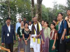 
      
      Tripura Mizo convention places charter of demands before Governor
      
      