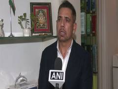 
      
      Congress will put up good fight in LS polls: Robert Vadra
      
      