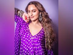 
      
      Sonakshi thanks fans for love coming in for ‘Tilasmi Bahein'
      
      