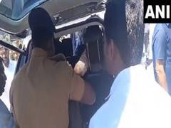 
      
      TN: Palaniswami's car checked by polling officers  
      
      