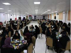 
      
      Emirati Jordanian camp for Syrian refugees hosts Iftar 
      
      