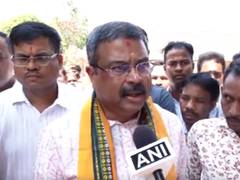 
      
      Dharmendra Pradhan begins 'Modi Vijay Abhiyaan' from Athamallik
      
      