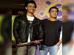 
      
      Salman Khan gives a shout out to brother-in-law Aayush Sharma
      
      