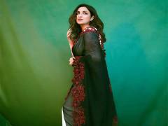 
      
      In pics: Parineeti Chopra stuns in a gorgeous saree
      
      