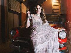 
      
      Sonakshi Sinha sizzles in sparkly saree for 'Heeramandi' event
      
      
