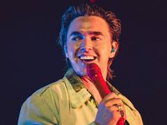 
      
      Jesse McCartney on 'Beautiful Soul' 20 yrs after its release
      
      
