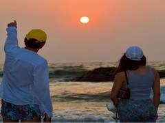 
      
      Sara Ali Khan enjoys sibling time with Ibrahim Ali Khan
      
      