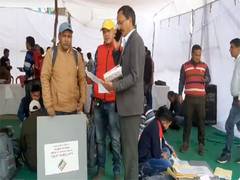 
      
      Polling parties dispatched in Chamoli for home voting 
      
      
