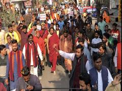 
      
      Swami Dipankar completes 500 days of 'Bhiksha Yatra'
      
      