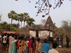 
      
      CRPF open doors of Ram Mandir locked by naxals 21 years back
      
      