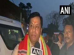 
      
      Union Minister Sonowal extends warm welcome to Home Minister Shah
      
      