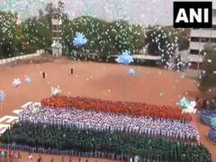 
      
      5000 students in Trichy fly balloons to promote voter awareness
      
      