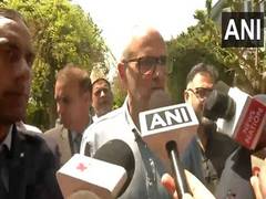 
      
      J-K: NC leader Omar Abdullah to contest from Baramulla seat
      
      