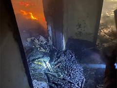 
      
      Fire erupts in Delhi's Kotla Mubarakpur garments shop
      
      