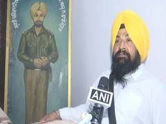 
      
      Indira Gandhi assassin's son Sarabjit Singh to contest LS poll
      
      