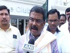 
      
      “Yuvraj himself is nowhere in Indian politics”: Dharmendra 
      
      