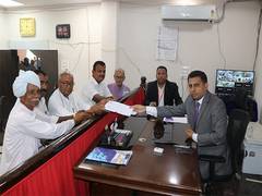 
      
      Digvijaya Singh files nomination from Rajgarh seat for LS polls
      
      