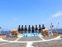 
      
      Indian Navy's INS Talwar seizes 940 kgs of contraband narcotics i
      
      