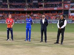 
      
      Punjab Kings win toss, decide to field against Mumbai Indians
      
      