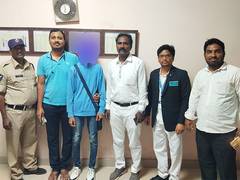 
      
      Divisional TTE rescues minor boy contemplating suicide at Rajhamundry
      
      