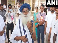 
      
      LS polls phase one: Sadhguru casts his vote in Coimbatore
      
      