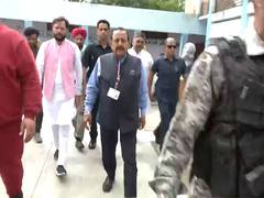 
      
      BJP leader Jitendra Singh cast vote in J-K's Kathu
      
      