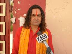 
      
      LS Polls: BJP MLA Balmukund Acharya casts his vote in Jaipur
      
      